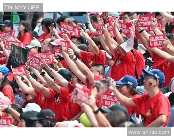 当红足球球星玩偶震撼登场点燃球迷激情收藏热潮